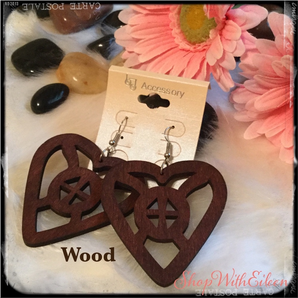 WOOD Heart Cutout Handmade Earrings NEW!